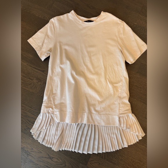 Banana Republic light pink T-shirt with pleated detail - Picture 2 of 3